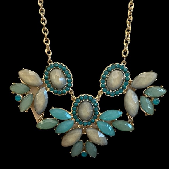 Cluster Statement Necklace with‎ Blue Rhinestones NWT - Picture 2 of 5